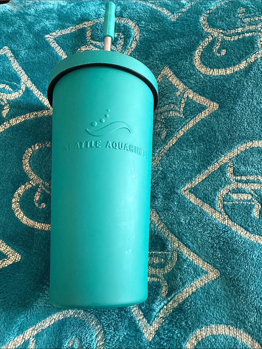 Seattle Aquarium Green Travel Tumbler with Straw